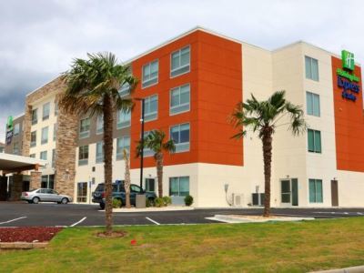 Holiday Inn Express & Suites Alabaster Bagian luar foto