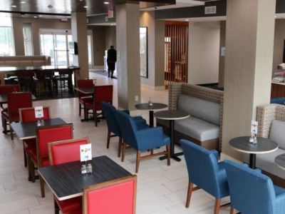 Holiday Inn Express & Suites Alabaster Bagian luar foto